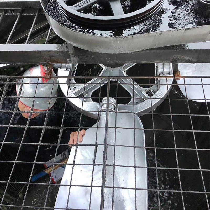 22129277590_1018322675