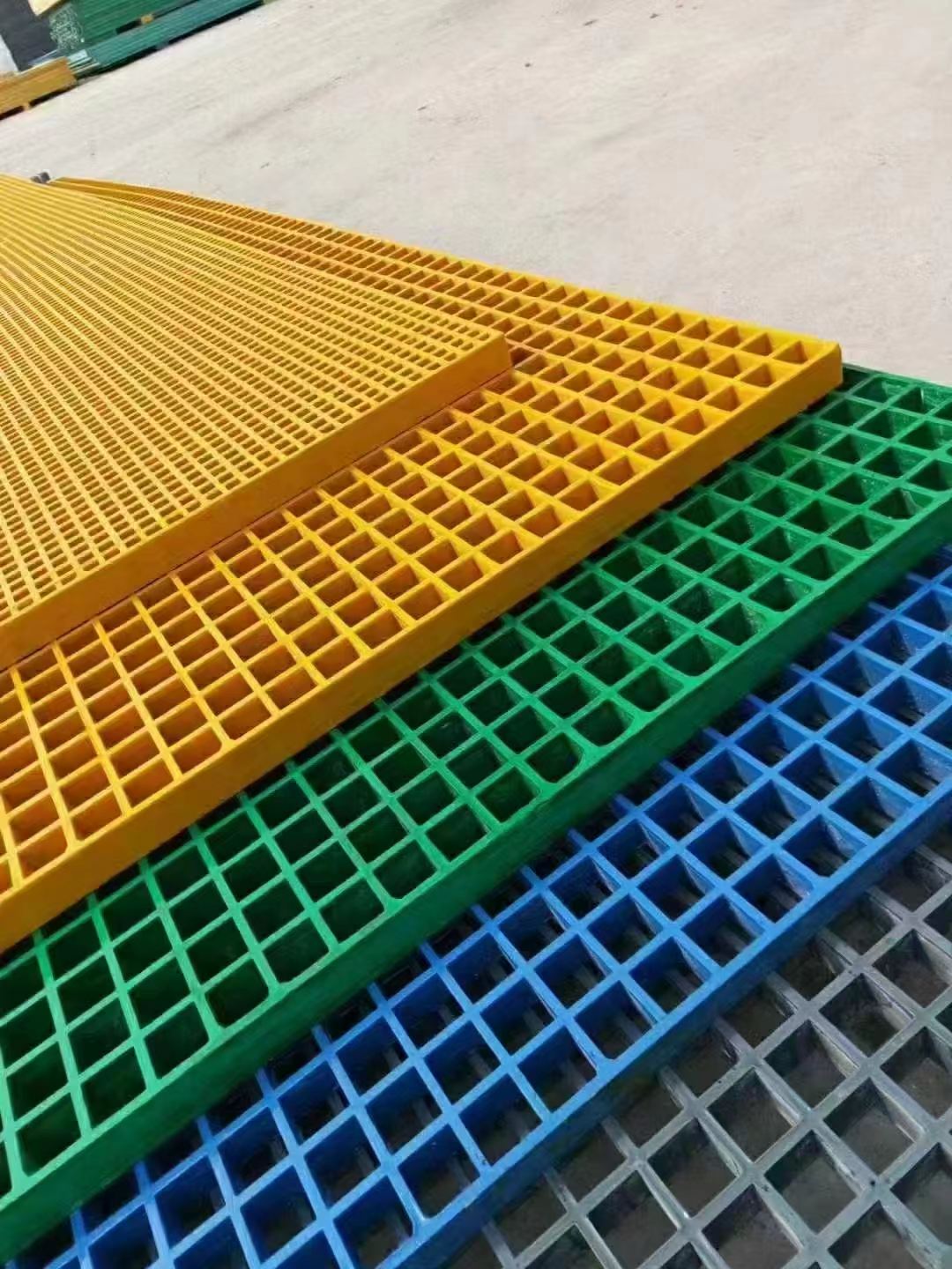 High Strength FRP Grating Walkway Supplier | Cooling Tower FRP Grating